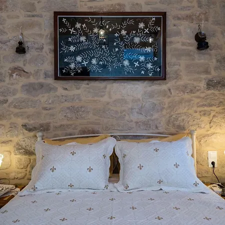 Argyro Tatil Evi Azoyirás